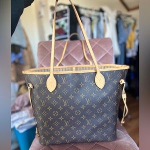 LOUIS VUITTON NEVERFULL MM TOTE BAG